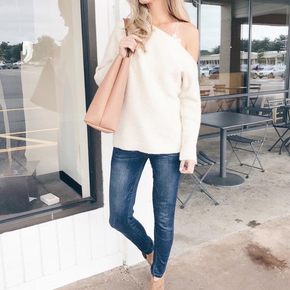 Treasure And Bond Off Shoulder Sweater 2025